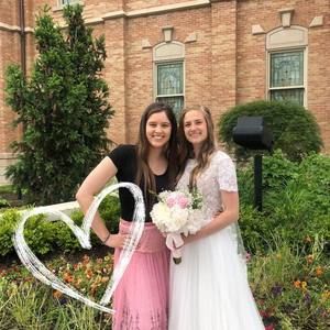 Meet your Posher, Monica